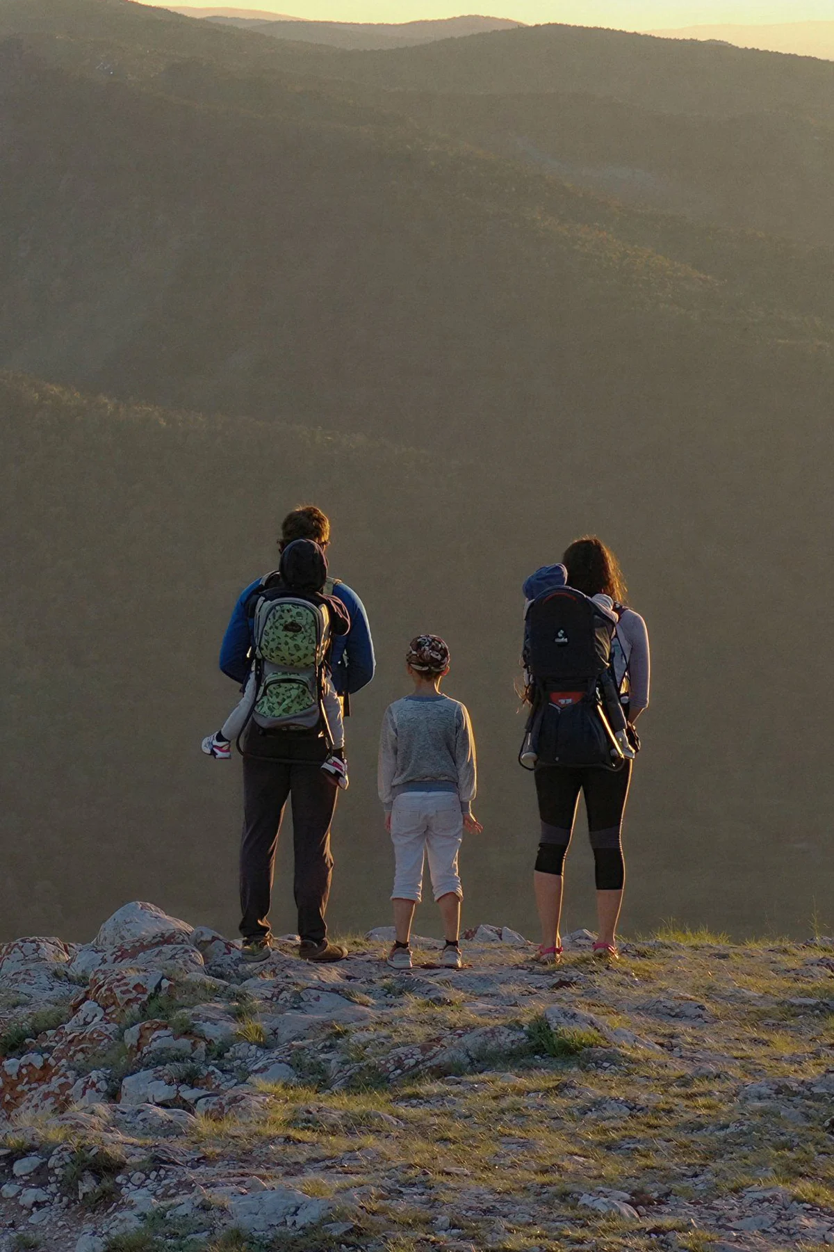 Starte durch mit dem 9-in-1 Gesundheits-Bundle - alles, was ich in vier Jahrzehnten Erfahrung gesammelt habe - kompakt, verständlich, sofort anwendbar. 4 Module – dein Fundament für Gesundheit