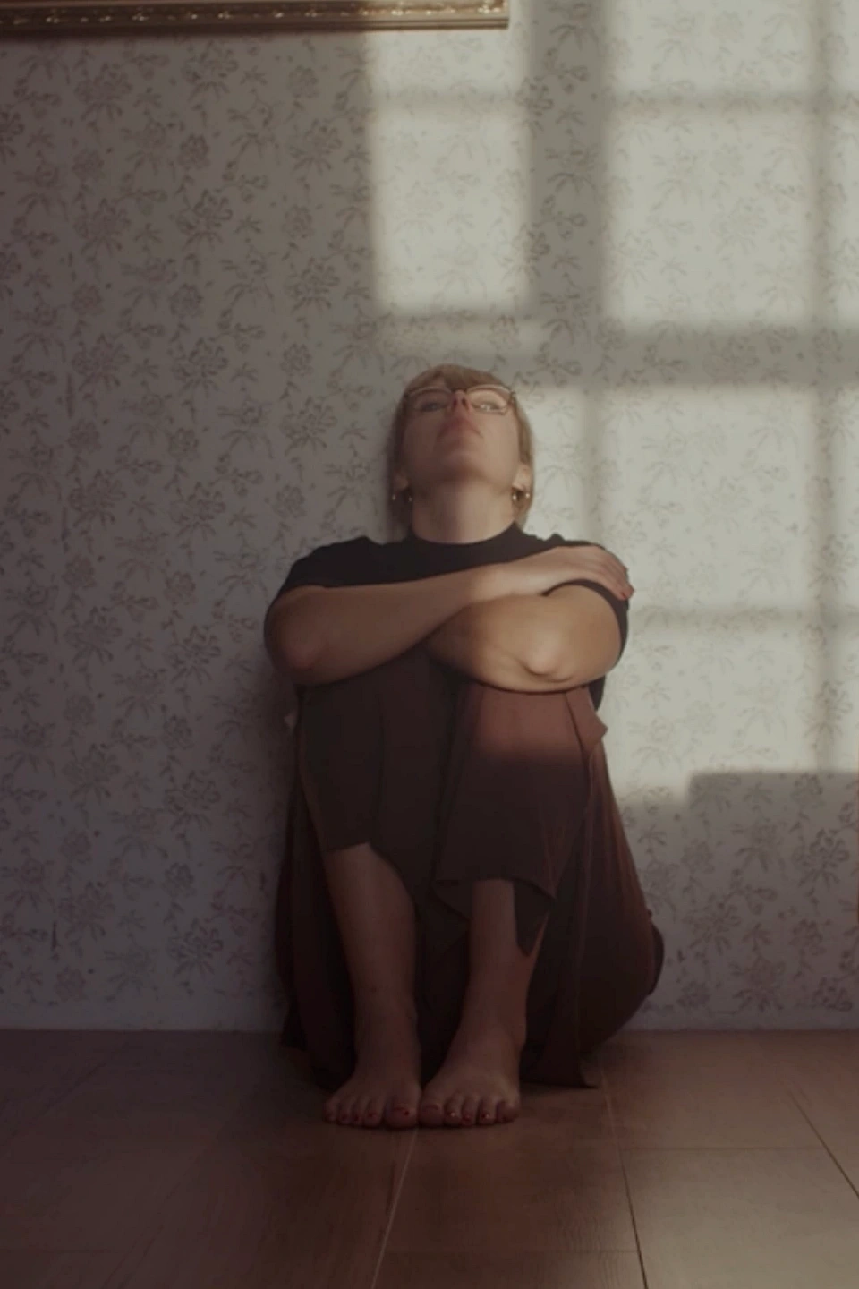 In diesem Modul spreche ich darüber, was im Körper passiert, wenn Stresshormone übernehmen – und wie man den Weg zurückfindet. Dieses Modul erklärt, was wirklich passiert, bevor die Seele dunkel wird.